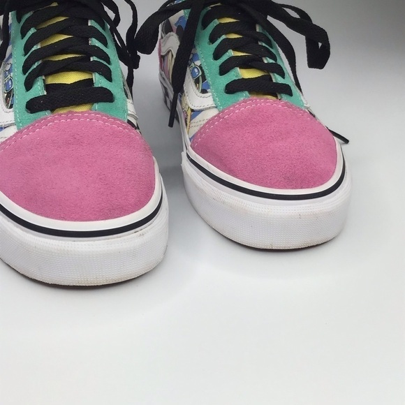 Vans x Disney Retro 80’s Mickey Mouse Old Skool Sneakers. - Picture 3 of 12